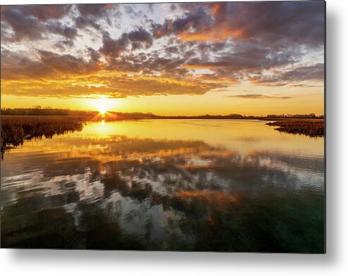 Green Lake Metal Print featuring the photograph Daybreak by Flowstate Photography