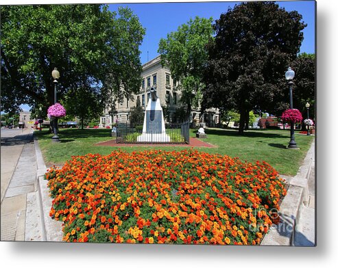 Courthouses Metal Print featuring the photograph DeKalb County Courthouse Auburn Indiana 1807 by Jack Schultz