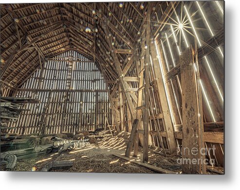 Barn Metal Print featuring the photograph Familiar Old Friend by Amfmgirl Photography