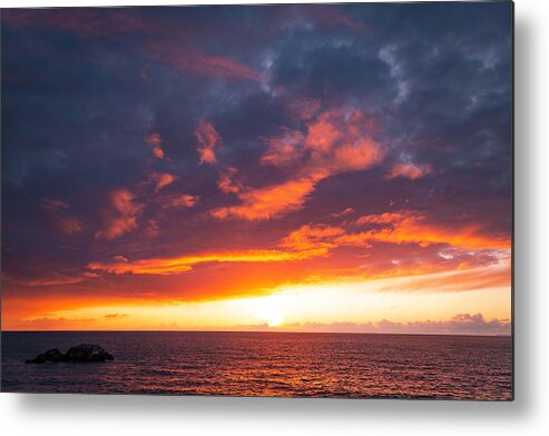  Metal Print featuring the photograph Horizon by Louis Raphael