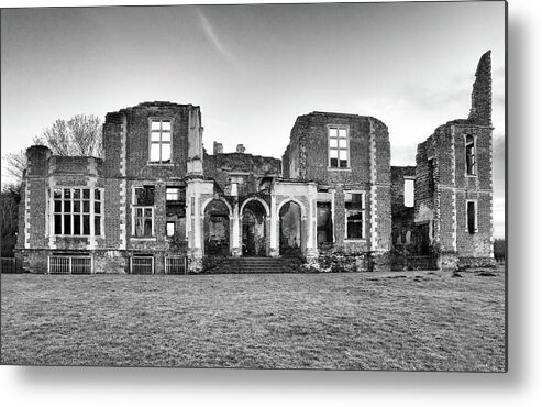 Ampthill Metal Print featuring the photograph Houghton House Mono by Framing Places