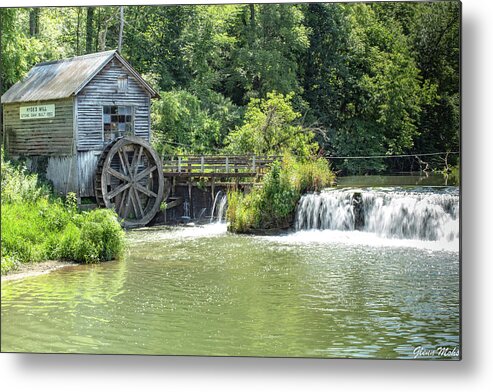 Hydes Mill Tote Metal Print featuring the photograph Hydes Mill Tote by GLENN Mohs