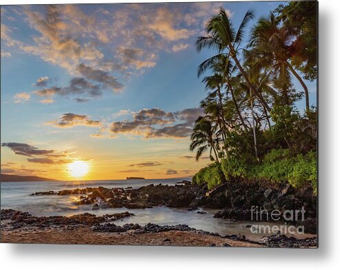 Hawaii Metal Print featuring the photograph Island Sunset by Jennifer Ludlum