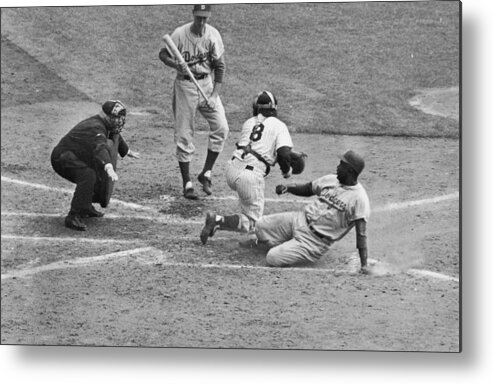 People Metal Print featuring the photograph Jackie Robinson and Yogi Berra by Hulton Archive