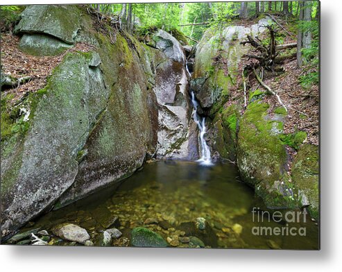 Brook Metal Print featuring the photograph Kinsman Notch - North Woodstock, New Hampshire by Erin Paul Donovan