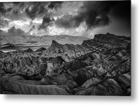 Landscape Metal Print featuring the photograph Looming Desert Storm by Romeo Victor