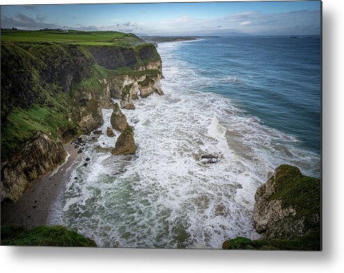 Wishing Metal Print featuring the photograph The Wishing Arch 2 by Nigel R Bell