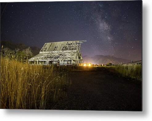 Barn Metal Print featuring the photograph Night Barn by Wesley Aston