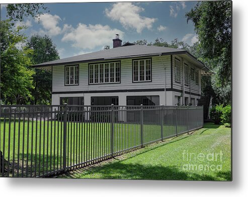 Officers Quarters Metal Print featuring the photograph Officers Quarters - North Charleston Navy Base by Dale Powell
