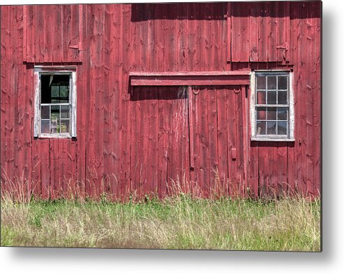 Red Barn Metal Print featuring the photograph Red Horse Shoe Barn by David Letts