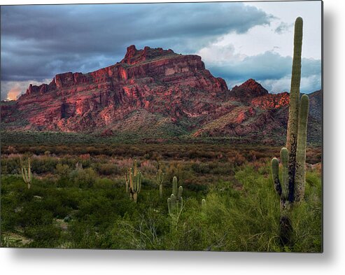 Red Mountain Arizona Metal Print featuring the photograph Red Mountain Sunset by Dave Dilli