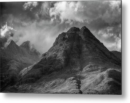 Elgol Metal Print featuring the photograph Sgurr Na Stri by Grant Glendinning