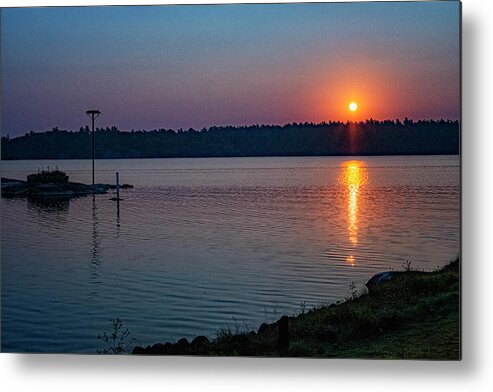 Singleton Photography Metal Print featuring the photograph Sunrise And The river by Tom Singleton