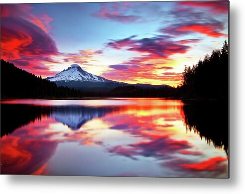 Mount Hood Metal Print featuring the photograph Sunrise on the Lake by Darren White