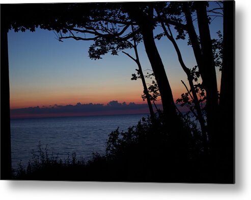 Lake Erie Metal Print featuring the photograph Sunset view by Yvonne M Smith