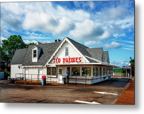 Ted Drewes Metal Print featuring the photograph Ted Drewes Route 66 St Louis MO_7R2_DSC0441_16-08-21 by Greg Kluempers