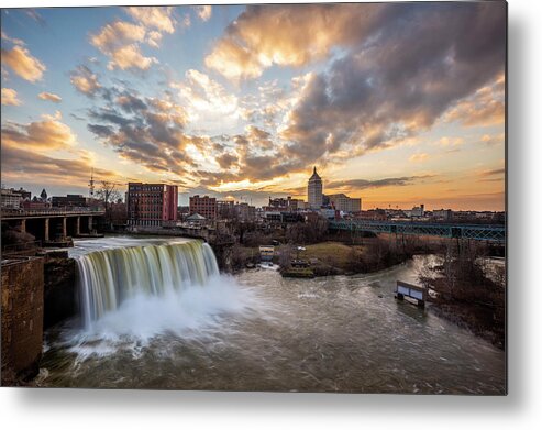 The Last Sunset Of 2021 Metal Print featuring the photograph The last sunset of 2021 by Mark Papke