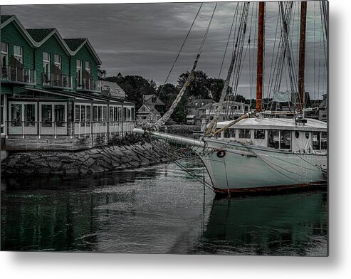  Spirit Restaurant Metal Print featuring the photograph The Spirit by Penny Polakoff