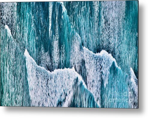 Hawaii Metal Print featuring the photograph Wave Precipice by Debra Banks