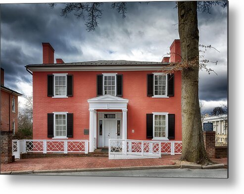Woodrow Wilson Metal Print featuring the photograph Woodrow Wilsons Birthplace - Staunton Virginia by Susan Rissi Tregoning