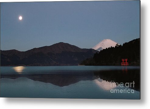 Vacation Metal Print featuring the photograph Hakone Lake by John Swartz