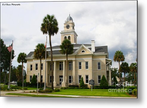 Lafayette County Metal Print featuring the photograph Lafayette County Courthouse by Barbara Bowen