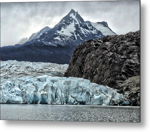 Glacier Metal Print featuring the photograph Lago Grey by Richard Gehlbach