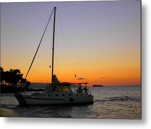 Boat Metal Print featuring the photograph No Bedda Day Maui by Kimo Fernandez