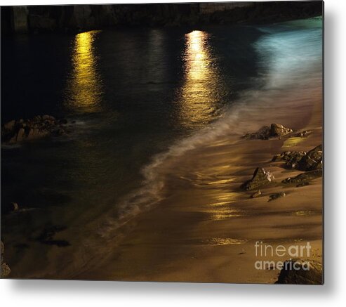 Sunset Metal Print featuring the photograph Reflexions by Yenni Harrison