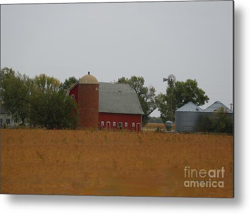 Barns Metal Print featuring the photograph Barn in Fall by Yumi Johnson
