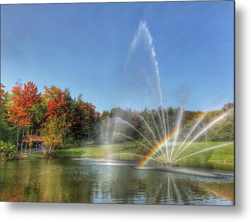 Tater Hill Metal Print featuring the photograph Fountain at Tater Hill by Pat Moore