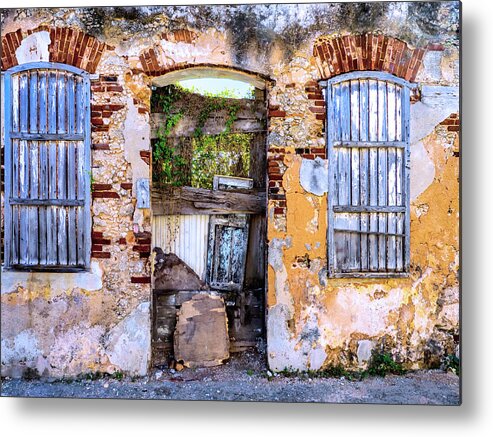 Old Home Metal Print featuring the photograph Outside In by Dominic Piperata