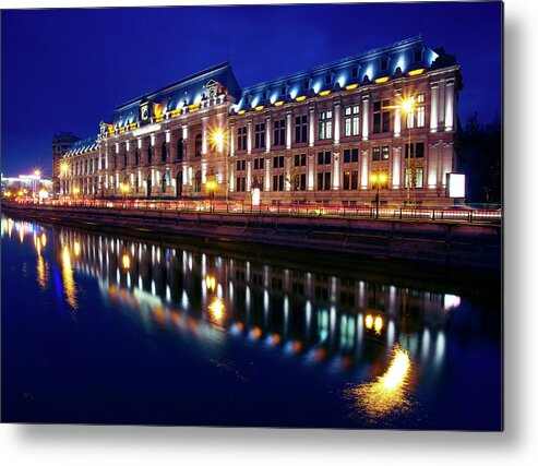 Scenics Metal Print featuring the photograph Palace Of Justice by Allan Baxter