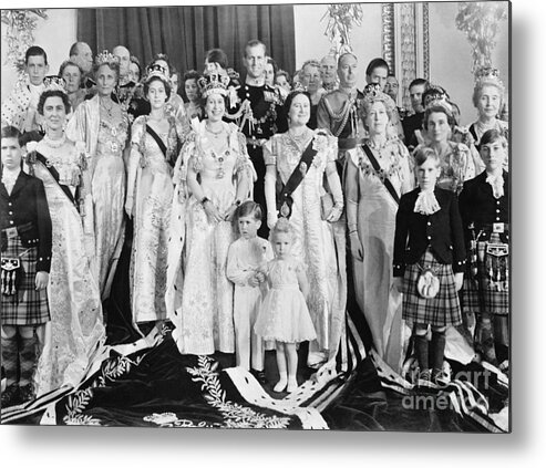 Crown Metal Print featuring the photograph Queen Elizabeth Poses With Royal Family by Bettmann