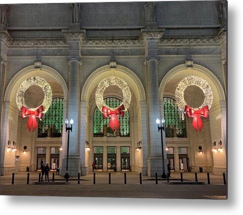 Union Station Metal Print featuring the photograph Union Station Holiday by Lora J Wilson