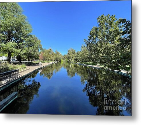 Bidwell Park Metal Print featuring the photograph Bidwell Park Pool by Suzanne Lorenz