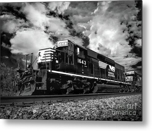Train Metal Print featuring the photograph Norfolk and Southern Train by Shelia Hunt