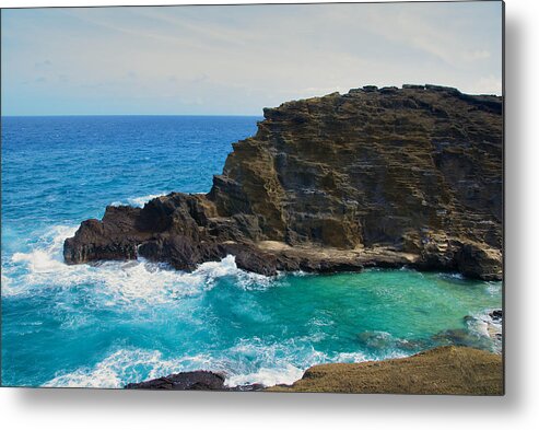 Honolulu Metal Print featuring the photograph Honolulu Hi 11 #1 by Richard J Cassato