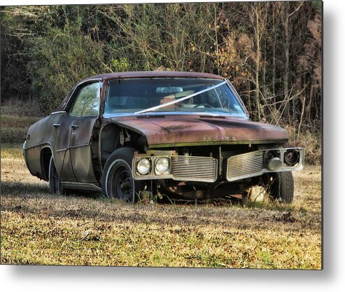 Victor Montgomery Metal Print featuring the photograph Battered Buick by Vic Montgomery