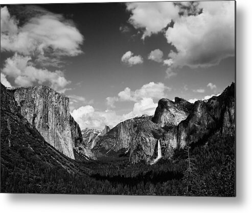 Yosemite Metal Print featuring the photograph Iconic View by Robert Woodward