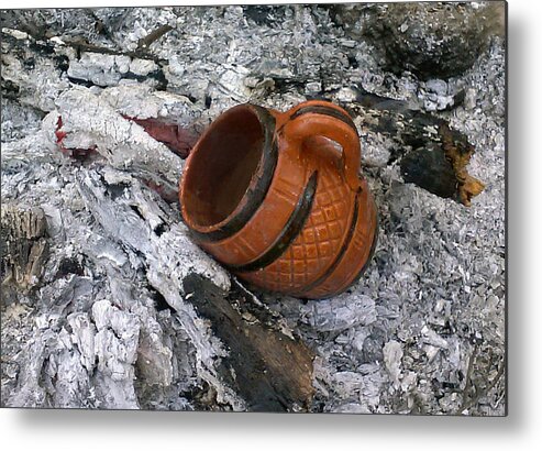 Mug To Mug Dust To Dust Steve Sperry Photography Unusual Shots Mighty Sight Studio Metal Print featuring the photograph Mug to Mug Dust to Dust by Steve Sperry