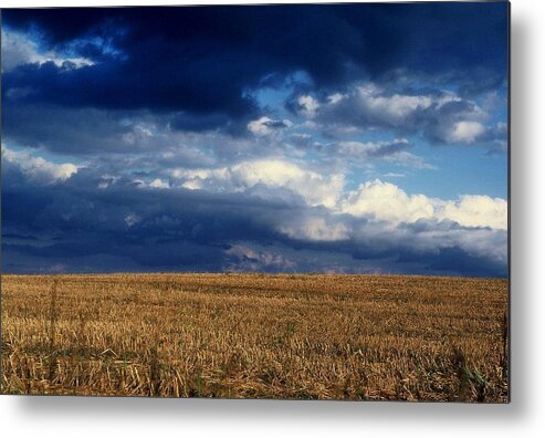 Landscapes Metal Print featuring the photograph Plain Sky by Rodney Lee Williams