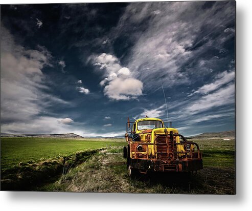 Landscape Metal Print featuring the photograph Yellow Truck by ?orsteinn H. Ingibergsson