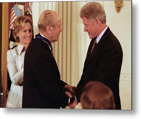 History Metal Print featuring the photograph President Clinton Awards Former by Everett