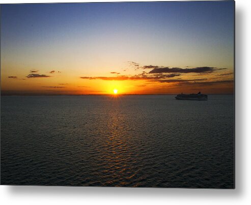 Seascape Metal Print featuring the photograph Belize Sunset by Marlo Horne