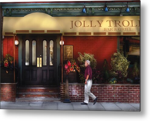 Westfield Metal Print featuring the photograph Cafe - Jolly Trolley by Mike Savad