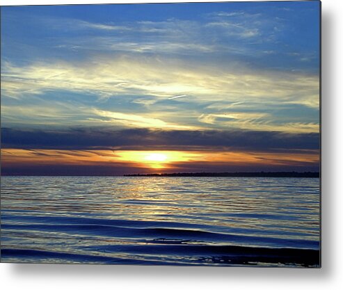 Seas Metal Print featuring the photograph Long Island Sunset by Newwwman