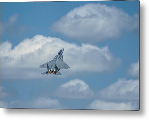 Mcdonnell Douglas F-15 Eagle Metal Print featuring the photograph McDonnell Douglas F-15 Eagle by Alan Hutchins