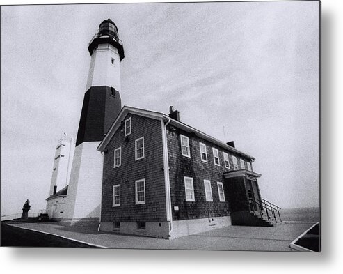 Montauk Point New York Lighthouse Metal Print featuring the photograph Montauk Lighthouse by William Kimble