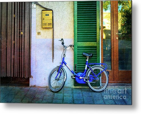 Italy Metal Print featuring the photograph The Lory Bicycle by Craig J Satterlee